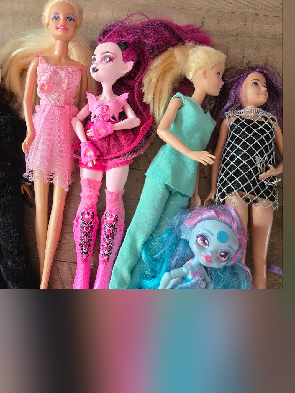 Barbie/monster High Doll/accessory Lot - Picture 2 of 2